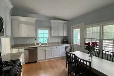 Image de One Block from the Beach- 1st Floor Unit - Linens & Towels included