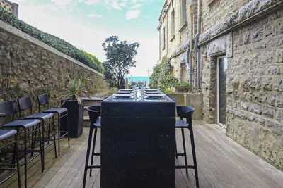 Image de Magnifique T3 tout confort avec terrasse, parking et vue océan pour 5