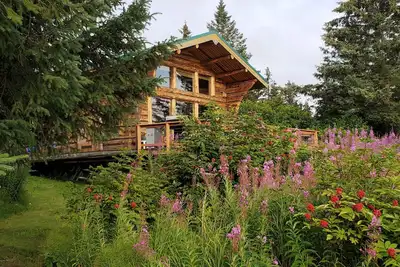 Image de Sunset Bluff. . . . Incredible Ocean Views of Cook Inlet and Volcanos, private