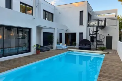Image de Magnifique villa avec Piscine privée et jacuzzi à 100 m de la plage