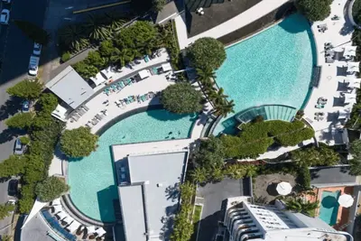 Image de Luxury 3 Bedroom Apartment with Ocean Views - CoastHM