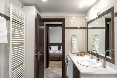 Image de Zen Villa Retreat: Serene oasis amidst natural beauty and relaxation