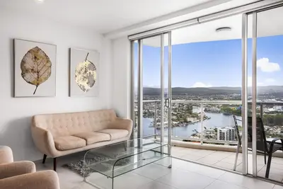 Image de Chevron Renaissance 2 Bed Apartment by Vaun