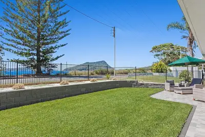 Image de Seahaven across the road from Shoal Bay Beach