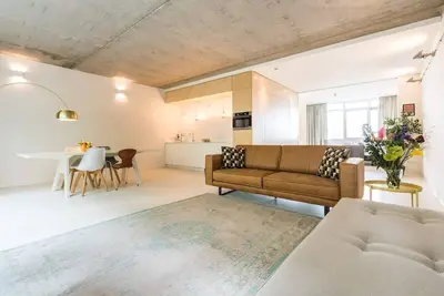 Image de Large One-bedroom Apartment