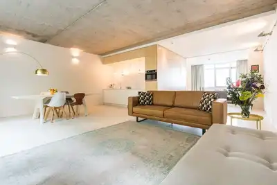 Image de Large One-bedroom Apartment