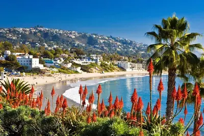 Image de 100% New Stunning Huge Home, Garden @ Beach, Reserved Parking