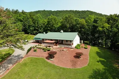 Image de Secluded home on 24 acres