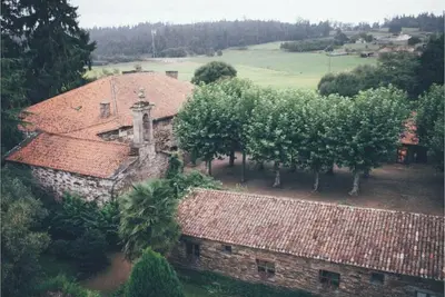 The Pazo de Andeade, was founded at the beginning of the 18th century.