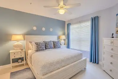 Image de Special Summer Prices! King-size bed. Free parking. Renovated!