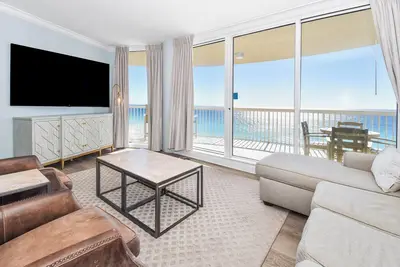 Image de Newly Remodeled 11th Floor Beachfront condo at Destin's Silver Shells Resort