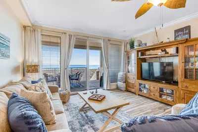 Image de Blissful Coastal Condo W/ Shared Pool, Ocean View, Easy Beach Access & WiFi