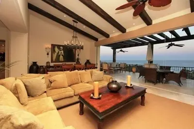 Image de Luxury Penthouse with magnificent view of the Sea of Cortez. . .