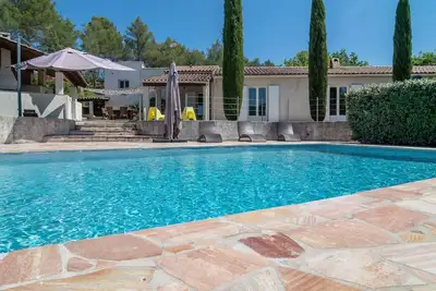 Image de Maison de vacances privée avec piscine privée, Wifi, climatisation, Tv, terrasse, parking