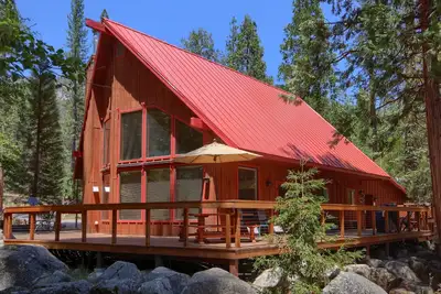 Image de (92r) Jolie Cabin at The Redwoods In Yosemite