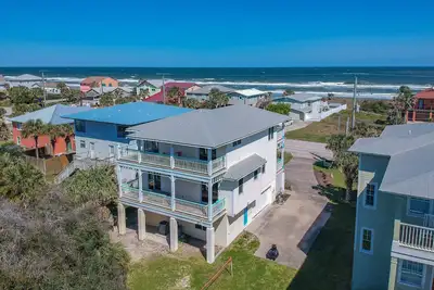 Image de Amazing Vilano Beach home- Across the street from ocean!