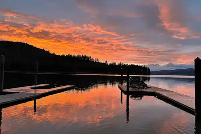 Image de Lakefront Cabin in Carey Bay