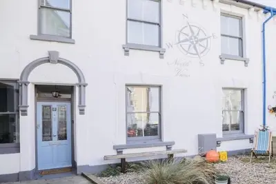 Image de Quirky Victorian Townhouse with Sea View / Sleeps 8 / Luxury bedding