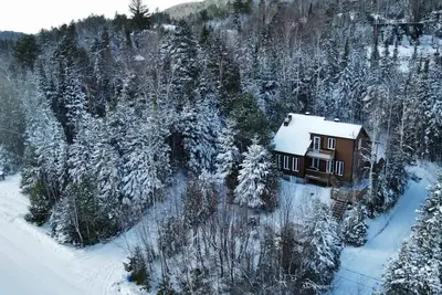 Image de De la Montagne | spa |skiin skiout | chien accepté