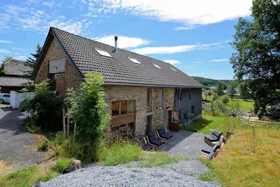 Image de Maison de vacances moderne à Meyerode avec terrasse