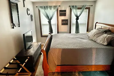 Image de Quiet Guesthouse\/Cottage in Historic East End of Charleston, Wv. Pet Friendly!