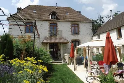 Image de hôtel chaleureux 100% éco-responsable pour vous ressourcer
