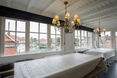 Image de Maison de vacances moderne à Koksijde avec sauna