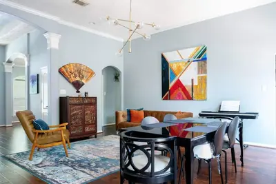 Image de Beautifully designed house with office, gym, nursery