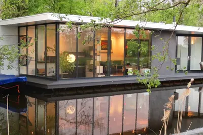 Image de Holiday Water Villa Intermezzo Near To Giethoorn Et est à louer.