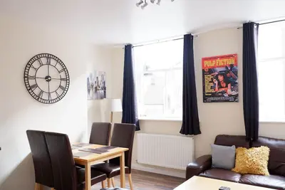 Image de 2 Bedroom Serviced Apartment Hull Old Town