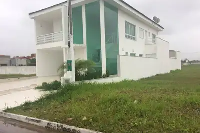 Image de Casa com Piscina em Condomínio Fechado com Segurança 24h de Frente Para o mar