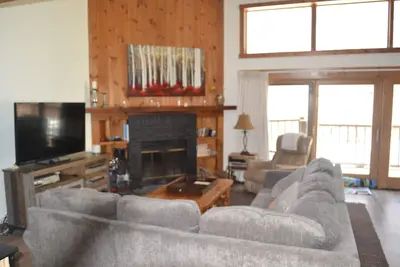 Image de Condo < 1mi. from Mt. Snow \/ Free Shuttle