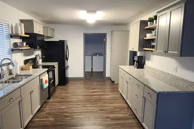 Image de Towne and Out of Westfield - 5 min from Grand Park - 20 Min from Downtown Indy!