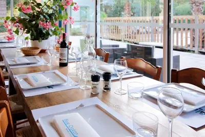 Image de Bel appartement dans une maison de vacances avec piscine, Wifi, terrasse, animaux admis, parking