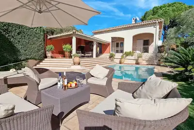 Image de Villa Green du Golf – Villa familiale de luxe avec piscine dans un domaine de golf à Saint-Raphaël