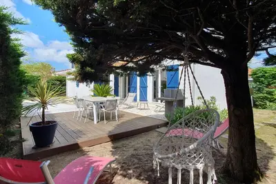 Image de Maison plain-pied à 400m de la plage avec jardin, WiFi et garage - 3 étoiles Clévacances