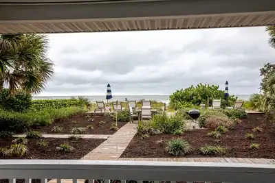Image de Dog-Friendly Beachfront Getaway