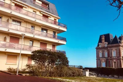 Image de Cabourg plage, proche centre ville, Appartement 3 pièces, immeuble front de mer