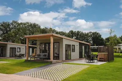 Image de Lodge with hot tub | 4 people