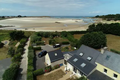 Image de 100 M De La Plage Acces Direct