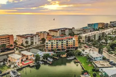 Image de 4th Floor spacious 2 Br, 2 Ba w/ spectacular views of Boca Ciega Bay