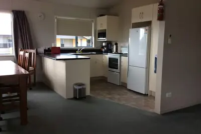 Irishman Drive Retreat, free wifi.
