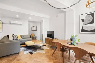 Image de Getawayz Nsw - St. James, Art Deco Dream - 2 Bedder w/ Aircon