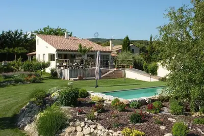 Image de Gîte 4 étoiles en Provence