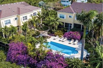 Image de 5 Min Walk To Grace Bay Beach!