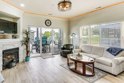 Image de Lake of the Ozarks Retreat w/ Waterfront View!