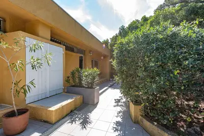 Image de Joli appartement pour 6 personnes avec climatisation, Wifi, Tv, terrasse, animaux admis et parking