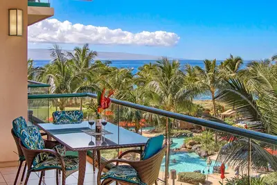 Maui Resort Rentals: Honua Kai - 3 Total Bedrooms + Den, 4th Floor Ocean And West Maui Mountain Views!