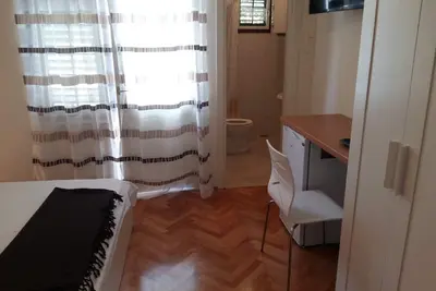 Image de Spacious room near beach, w private bathroom