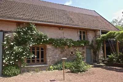 Image de L' Ecurie - Montmelard